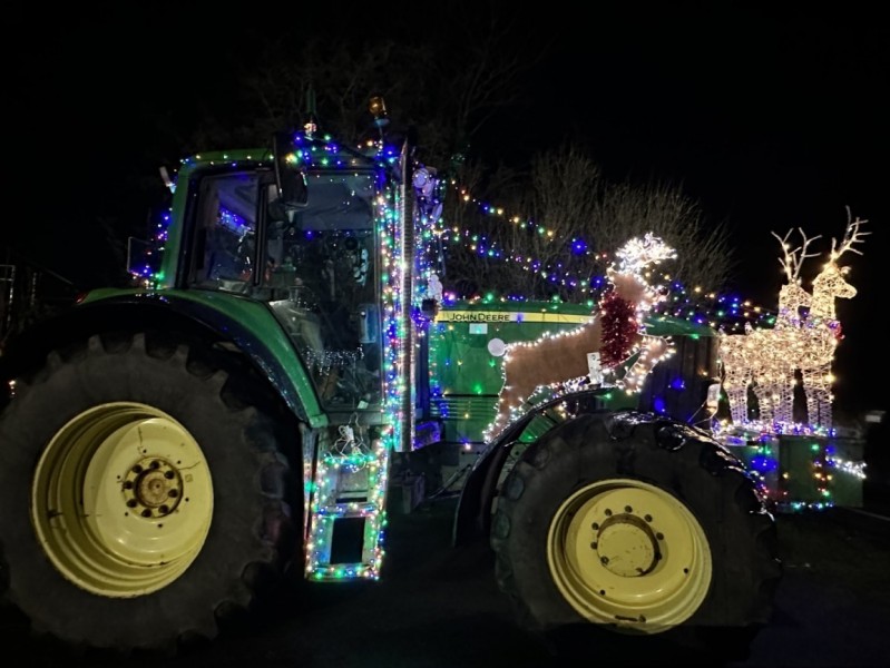 Christmas tractor run sets off from Fox Valley 